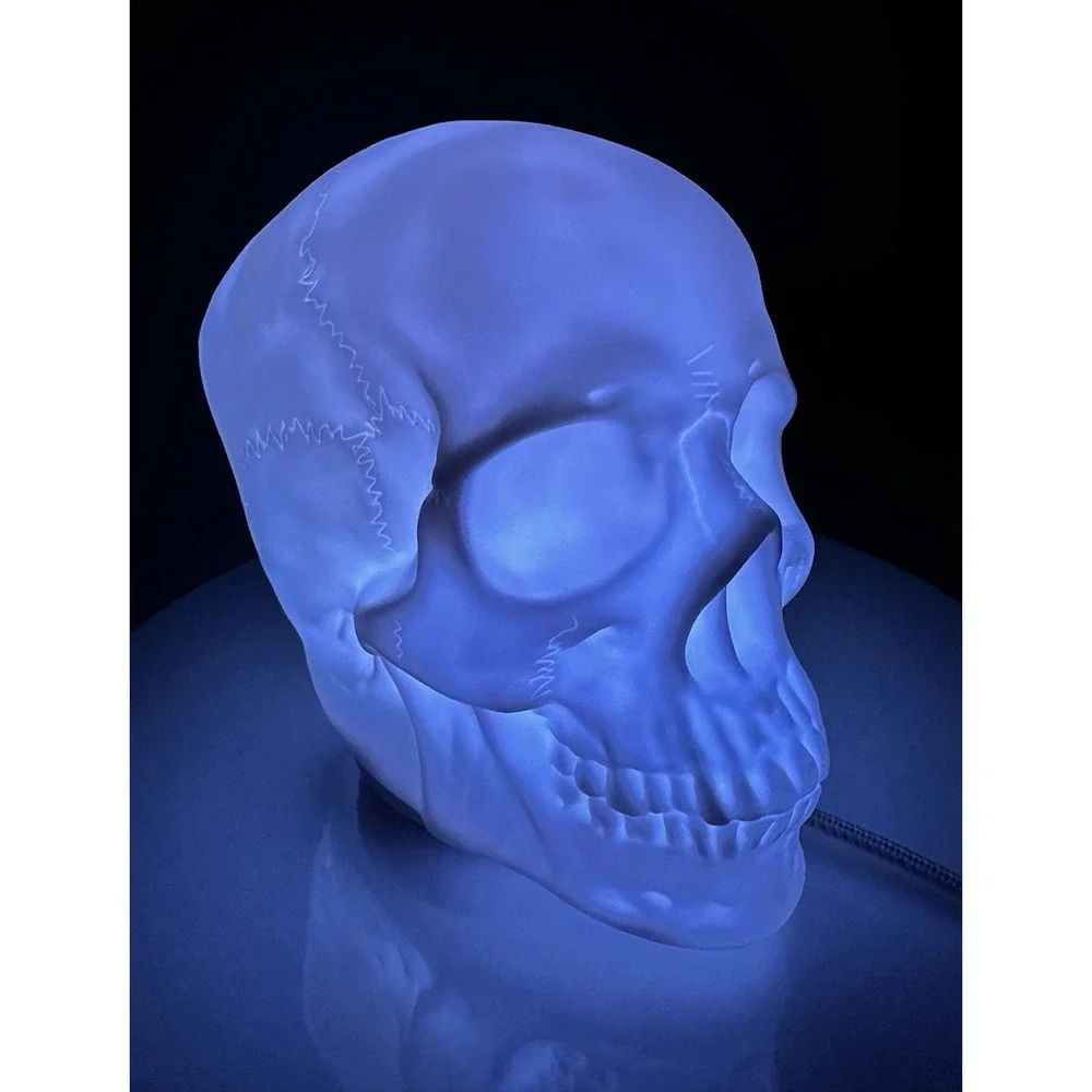Mahli Spooky Skull Aroma Diffuser -7 Cycling Light Colors with Cinnamon Oil-NIB‎